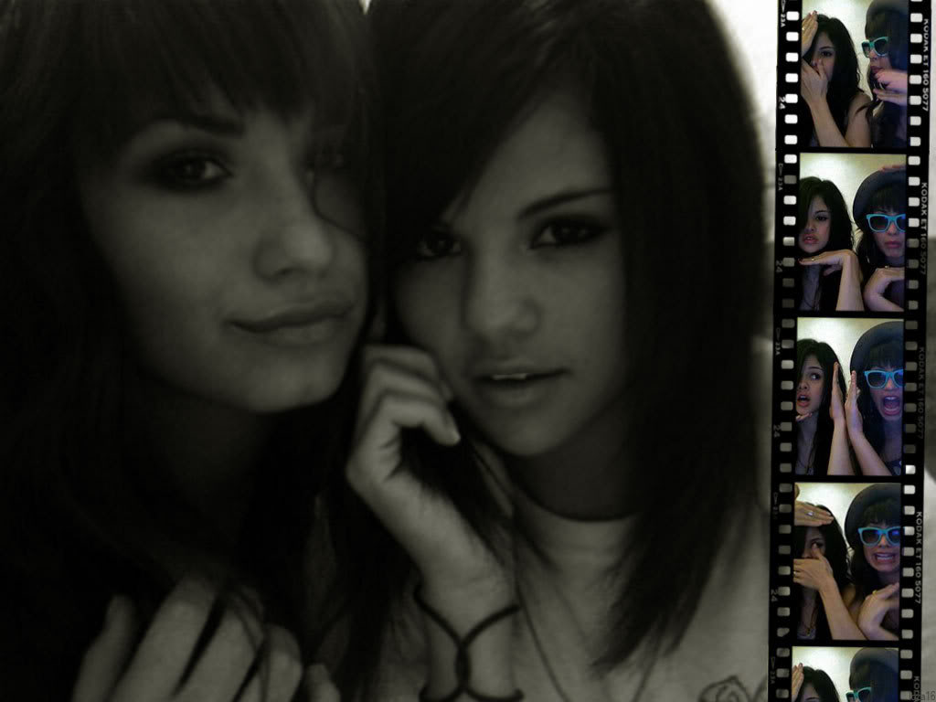 Selena Gomez et Demi Lovato en photos 1024x768 61KB