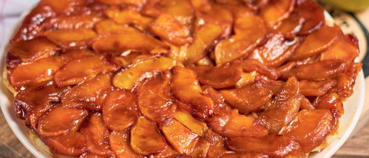 Tarta tatin con manzanas caramelizadas